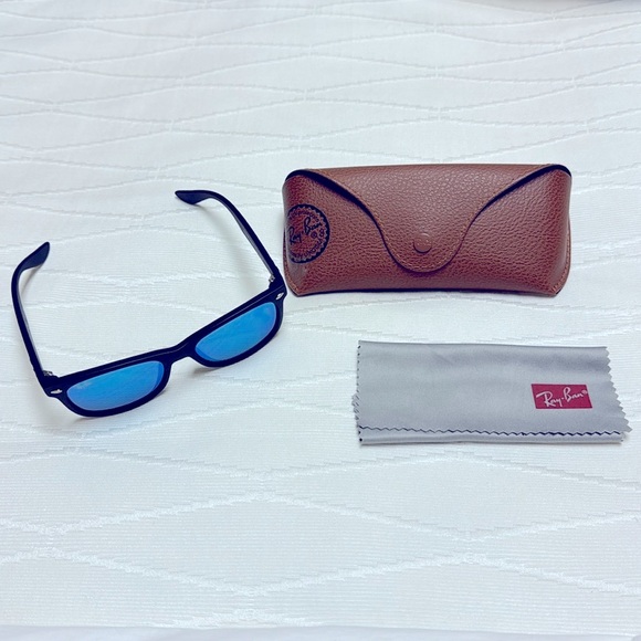 Ray-Ban Junior RJ9052S Wayfarer Sunglasses